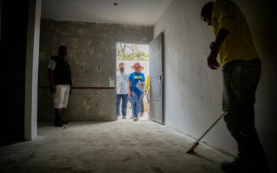 Así avanza la Alcaldía de Maracaibo en la construcción de baños para el Mercado Curva de Molina