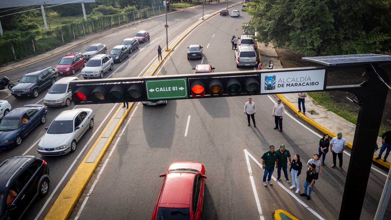 Maracaibo arranca su Plan Piloto de Semaforización con Energía Solar