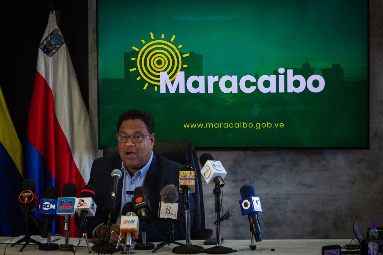 Alcaldía de Maracaibo refuerza Plan Integral de fumigación para combatir el dengue