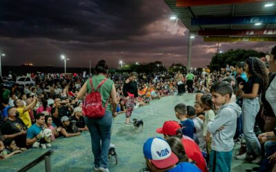 Ella y Pincher se convirtieron en los ganadores del Desfile de Disfraces de Mascotas de los Carnavales 2023