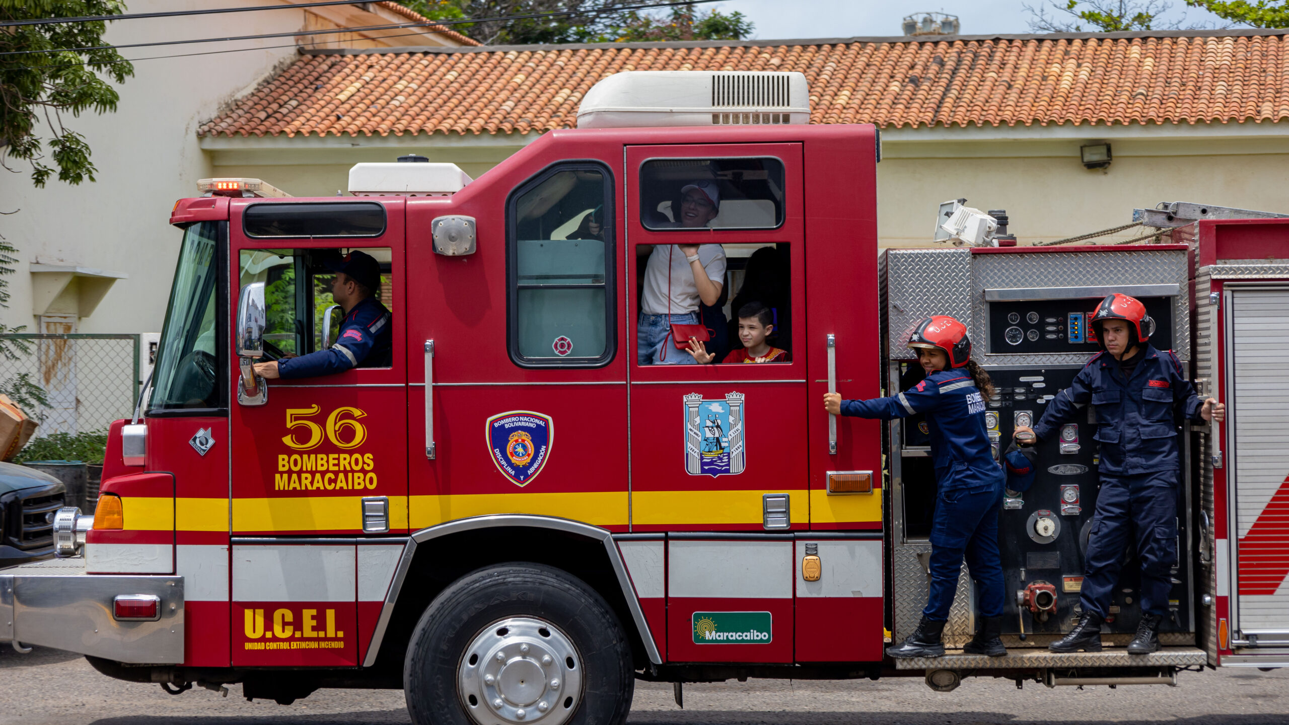 Tranvía de Maracaibo lanza su ruta Bombero por un Día para el disfrute de los más pequeños