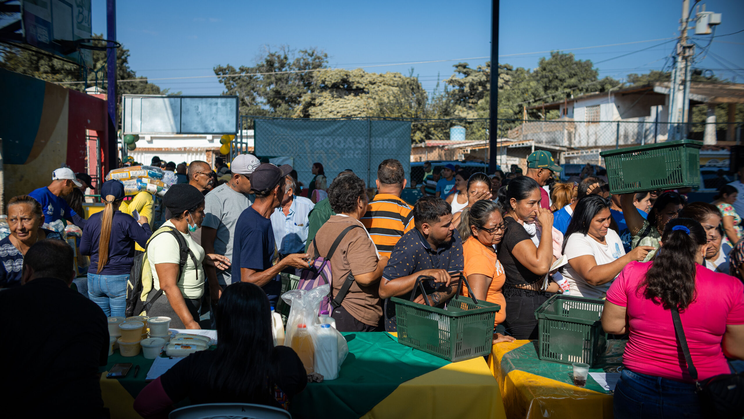 15 TON se vendieron en las Ferias Alimentarias del Sol de Coquivacoa, Cacique Mara y Luis Hurtado Higuera