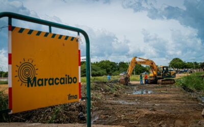 Arranca obras de saneamiento y limpieza en la cañada Los Caribe de la parroquia Coquivacoa