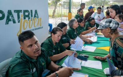 Alcaldía de Maracaibo entrega 70 certificados a transportistas y fiscales de IMTCUMA que culminaron cursos dictados por el IMCEC