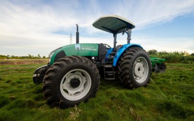 Productores del oeste ya cuentan con un tractor para impulsar cosechas en Maracaibo