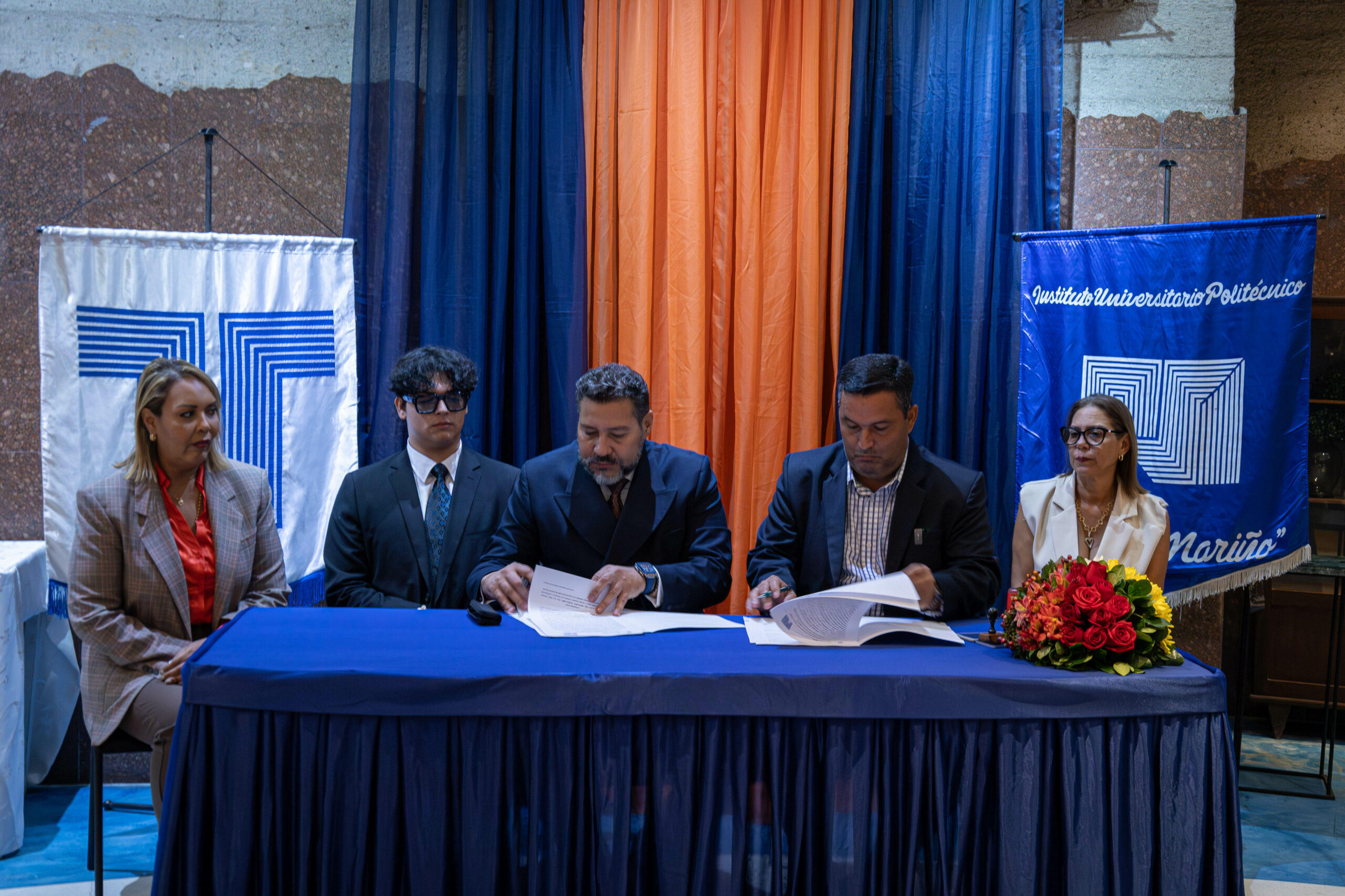 Alcaldía de Maracaibo firma convenio macro con el Instituto Universitario Santiago Mariño